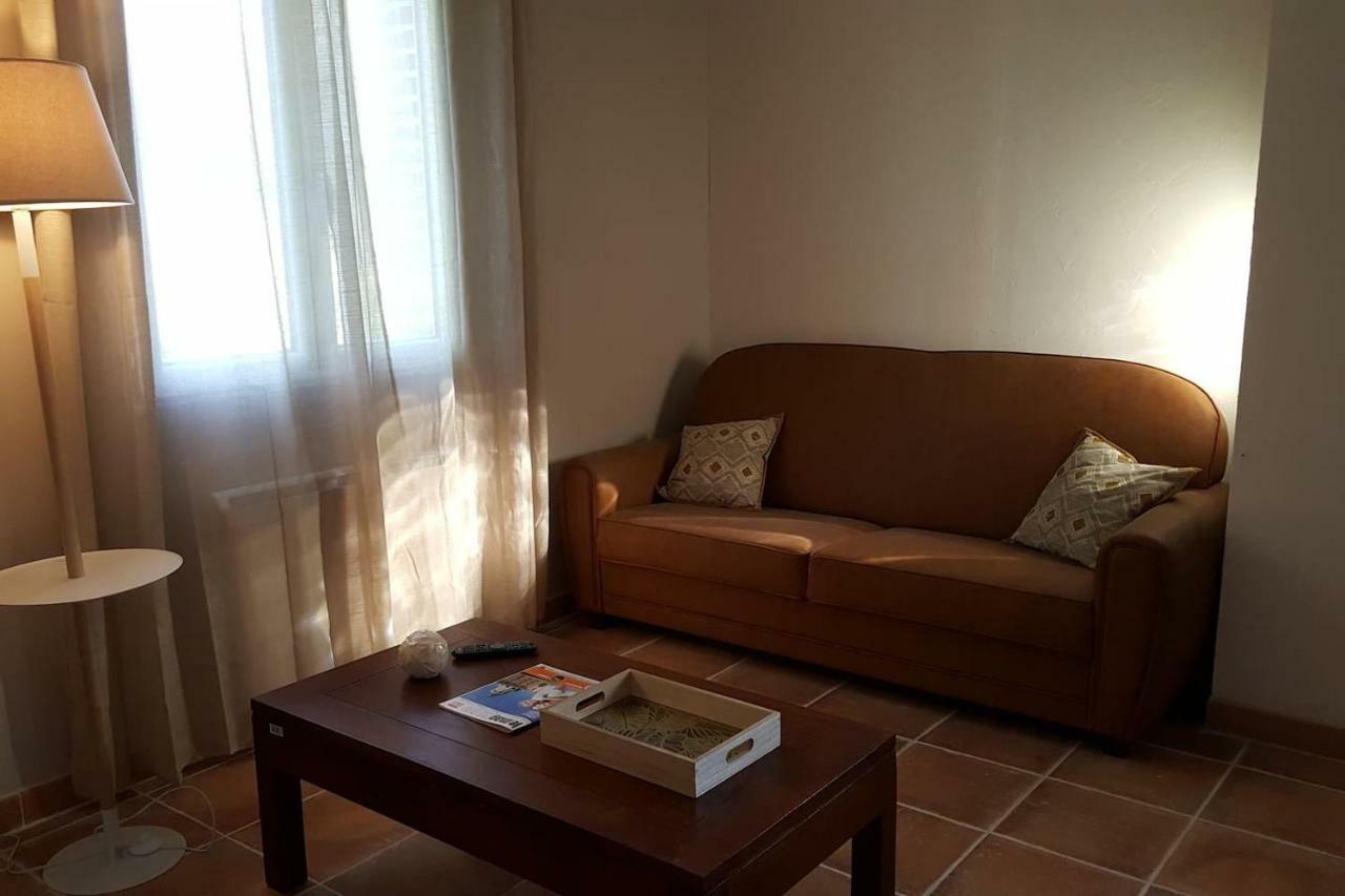 Logement Avec Piscine, Classe 3 Etoiles, De 42 M2 Tout Confort Au Calme Pour Un Couple Cahuzac-sur-Vère Kültér fotó